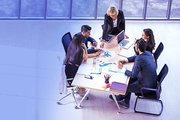 people-discussing-work people discussing work